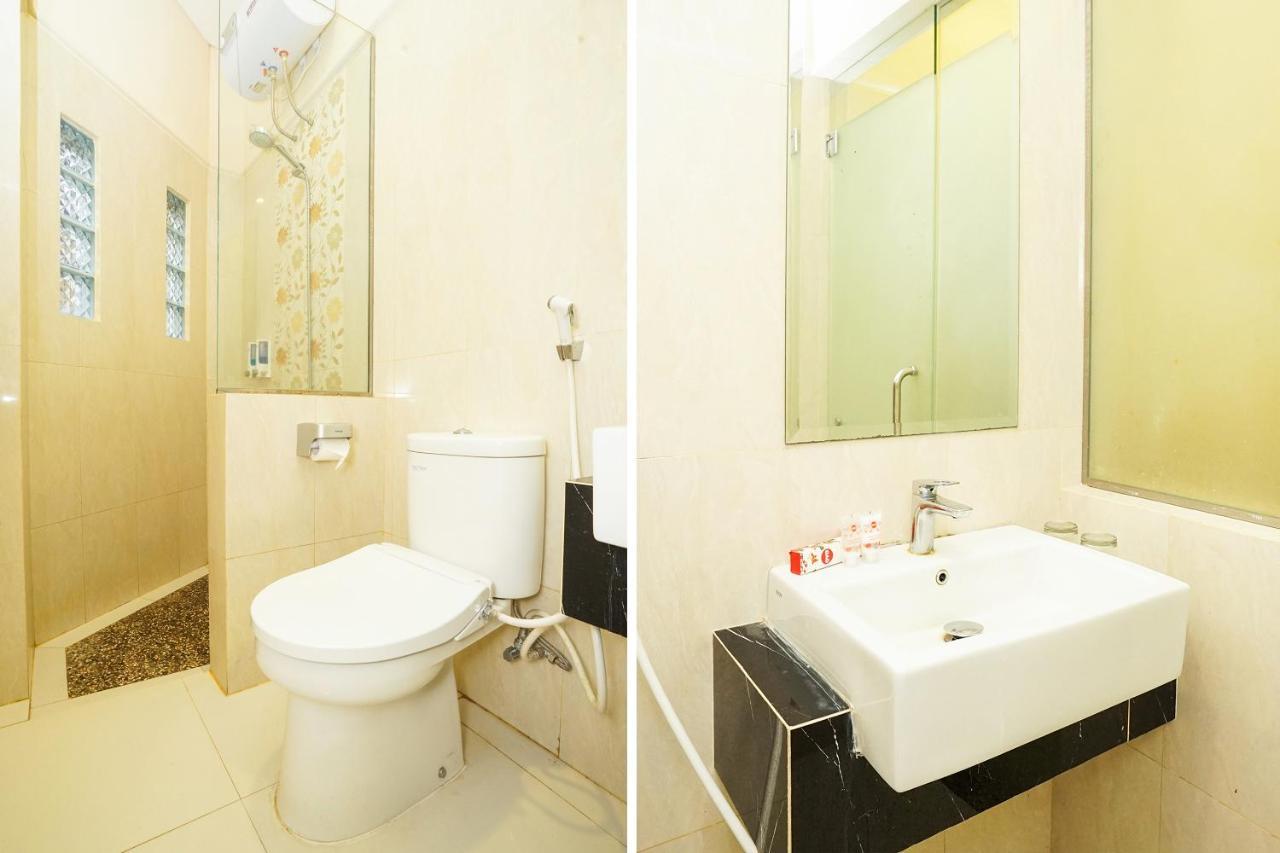 Oyo 272 M Suite Residence Malang Exterior foto